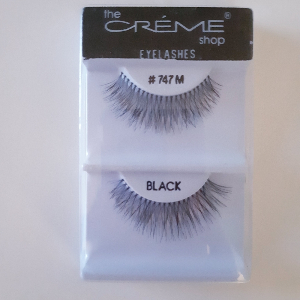 The Creme Shop Eyelashes Black #747M